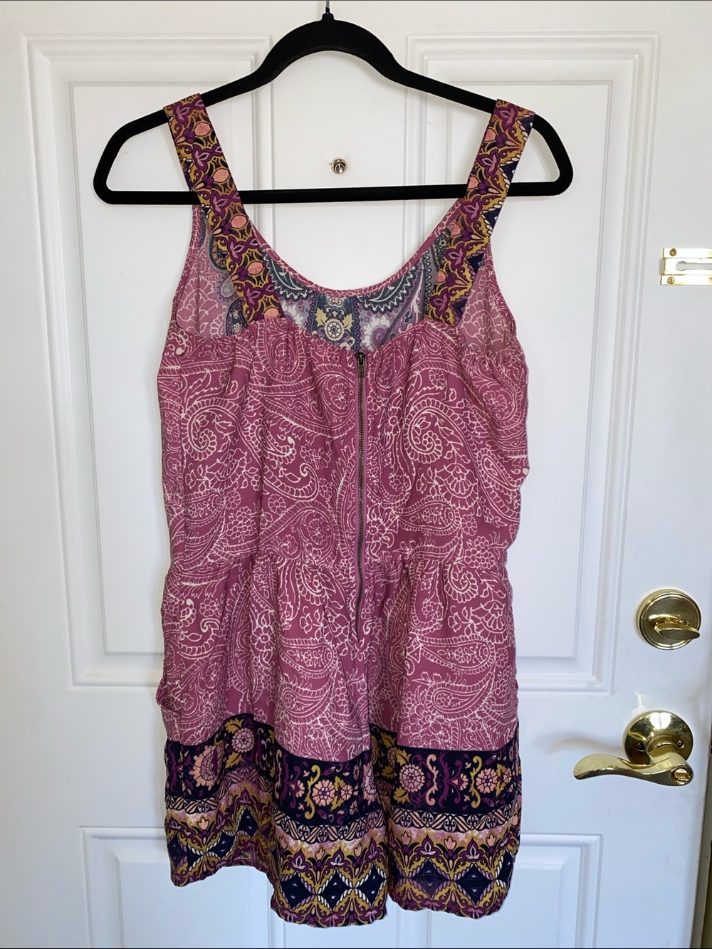 Pink Paisley Embroidered Romper with Pockets - Picture 3 of 3